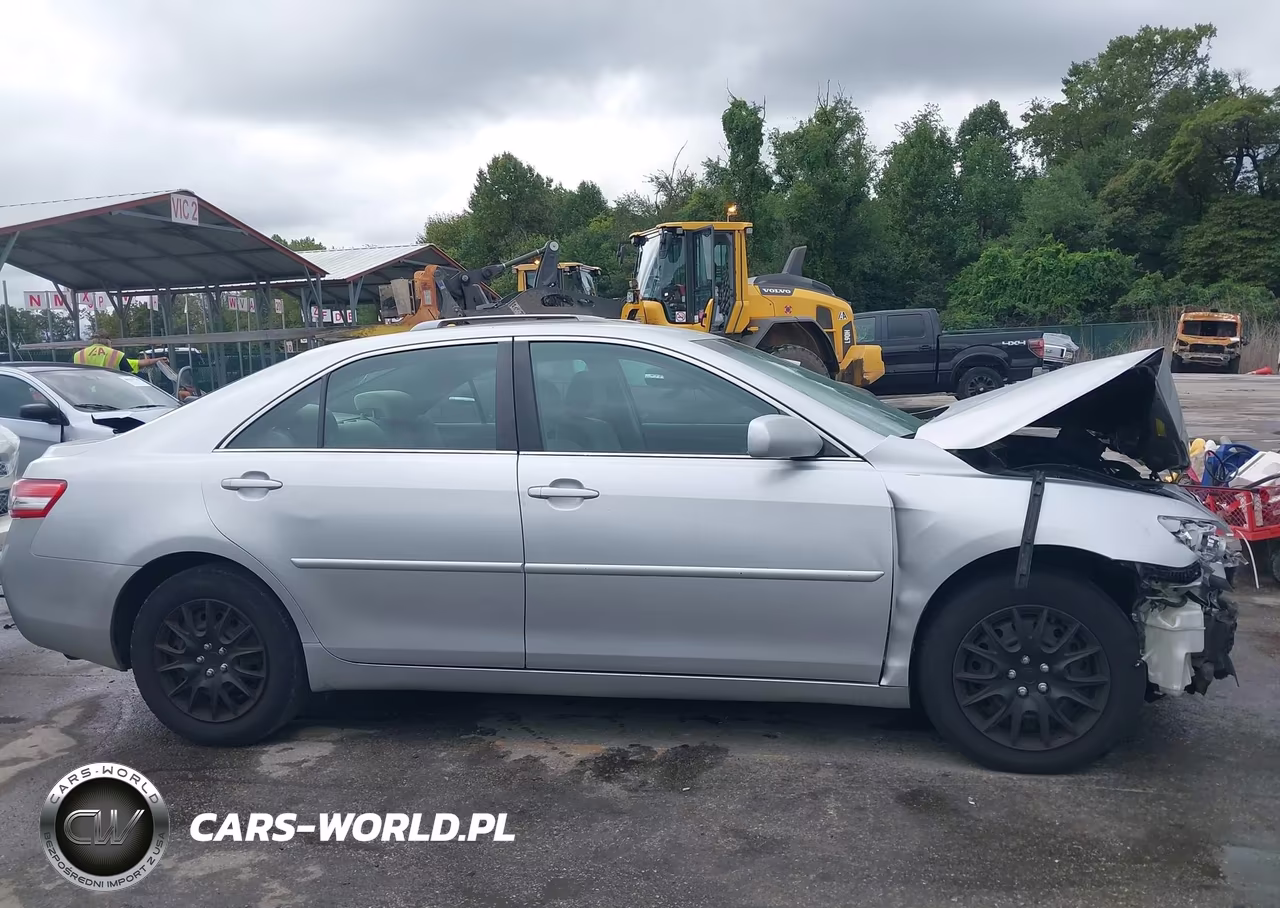 2010 Toyota Camry Le VIN:4T1BF3EK7AU090711 - 13