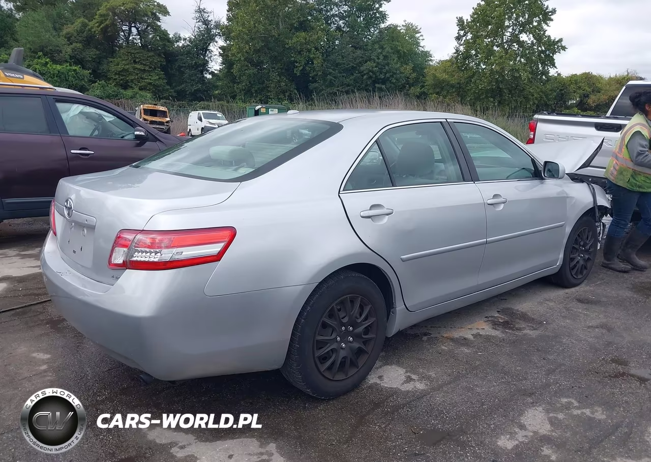 2010 Toyota Camry Le VIN:4T1BF3EK7AU090711 - 4