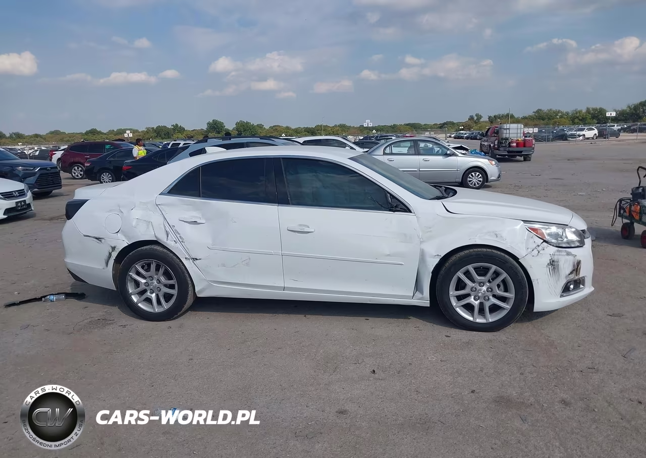 2015 Chevrolet Malibu 1Lt VIN:1G11C5SL1FF245548 - 13