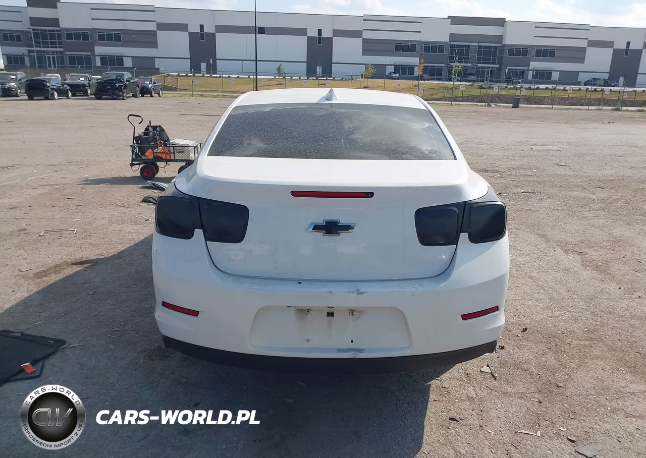 2015 Chevrolet Malibu 1Lt VIN:1G11C5SL1FF245548 - 16