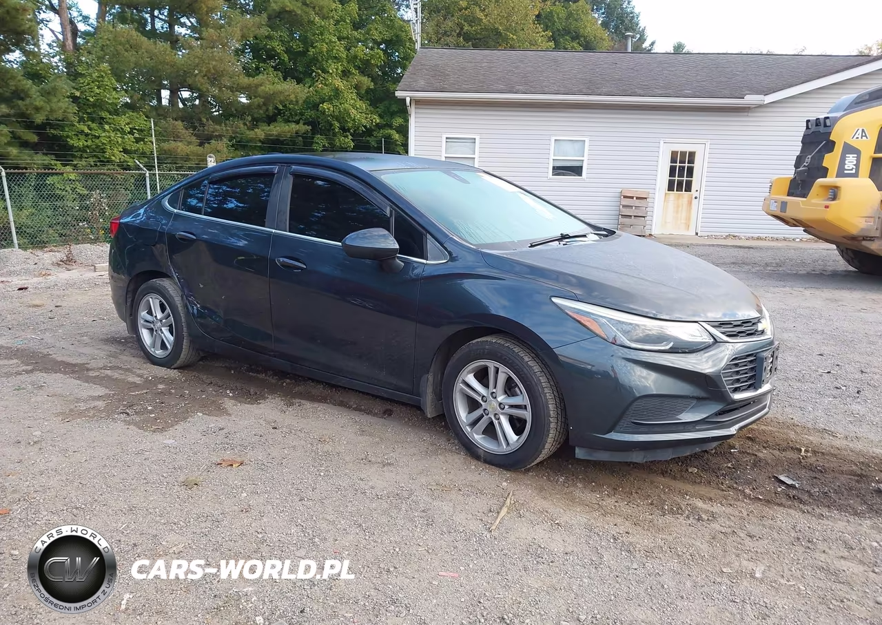 2017 Chevrolet Cruze Lt Auto – zdjęcie 1 z 16