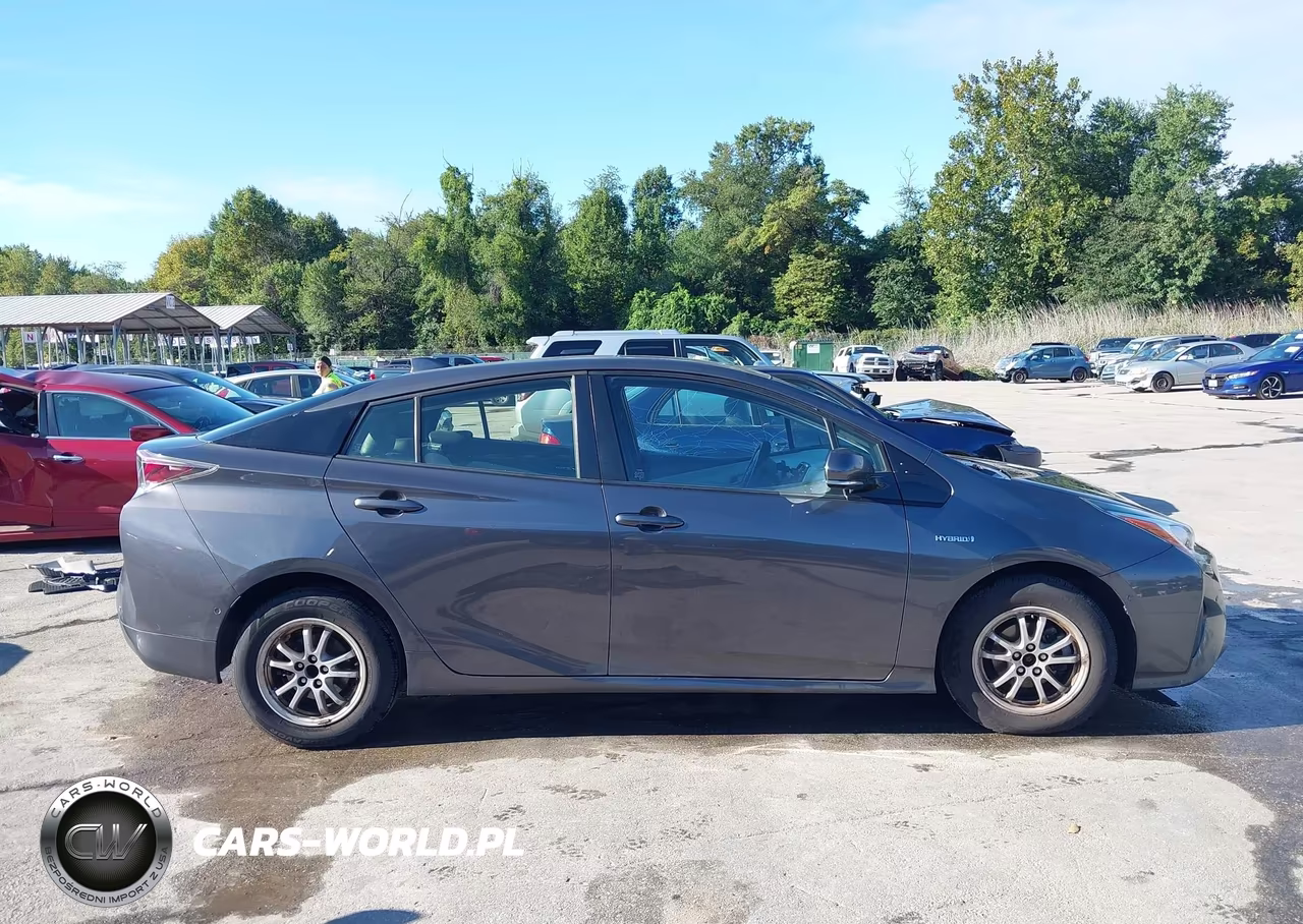 2017 Toyota Prius Four VIN:JTDKARFU7H3541237 - 13