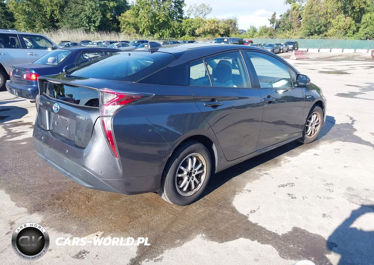 2017 Toyota Prius Four VIN:JTDKARFU7H3541237 - 4