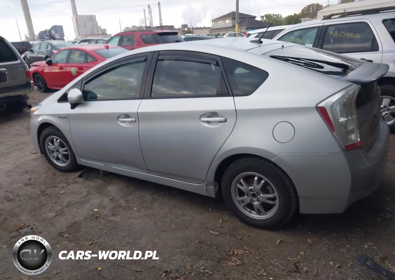 2011 Toyota Prius Two VIN:JTDKN3DU2B1430019 - 14