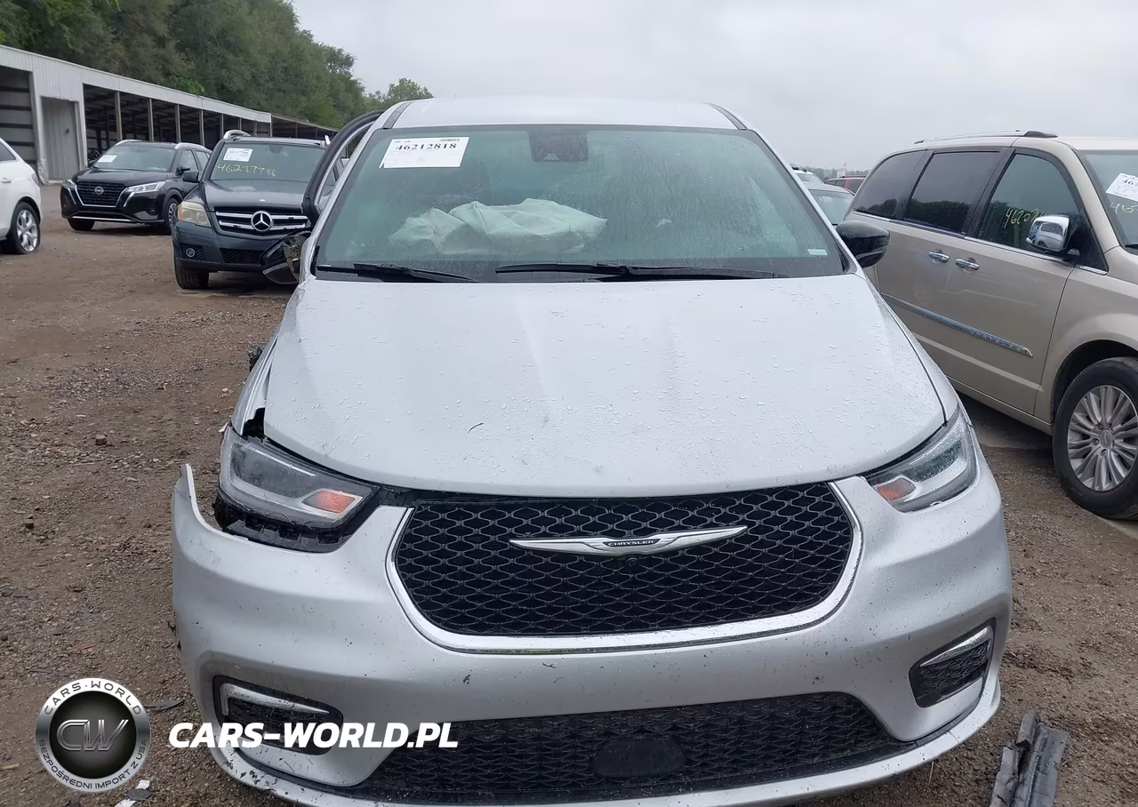 2026 Chrysler Pacifica Select VIN:2C4RC1BG8TR185889 - 12