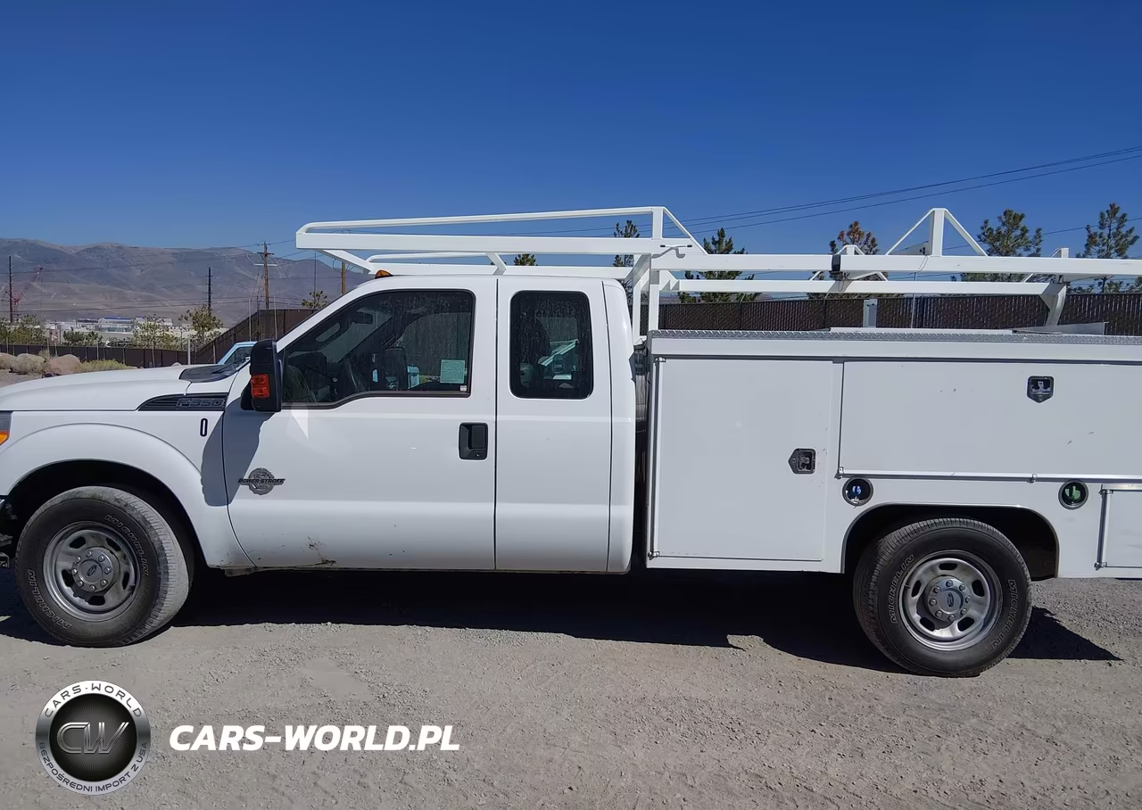 2015 Ford F-350 Chassis Xl VIN:1FD8X3ET5FEA05060 - 14