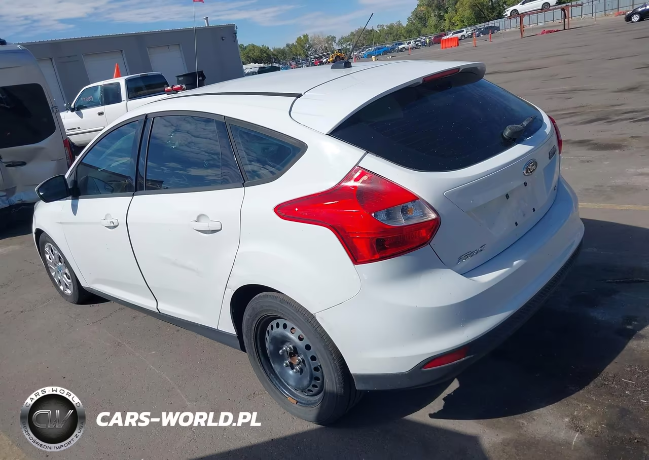 2012 Ford Focus Se VIN:1FAHP3K2XCL197346 - 3