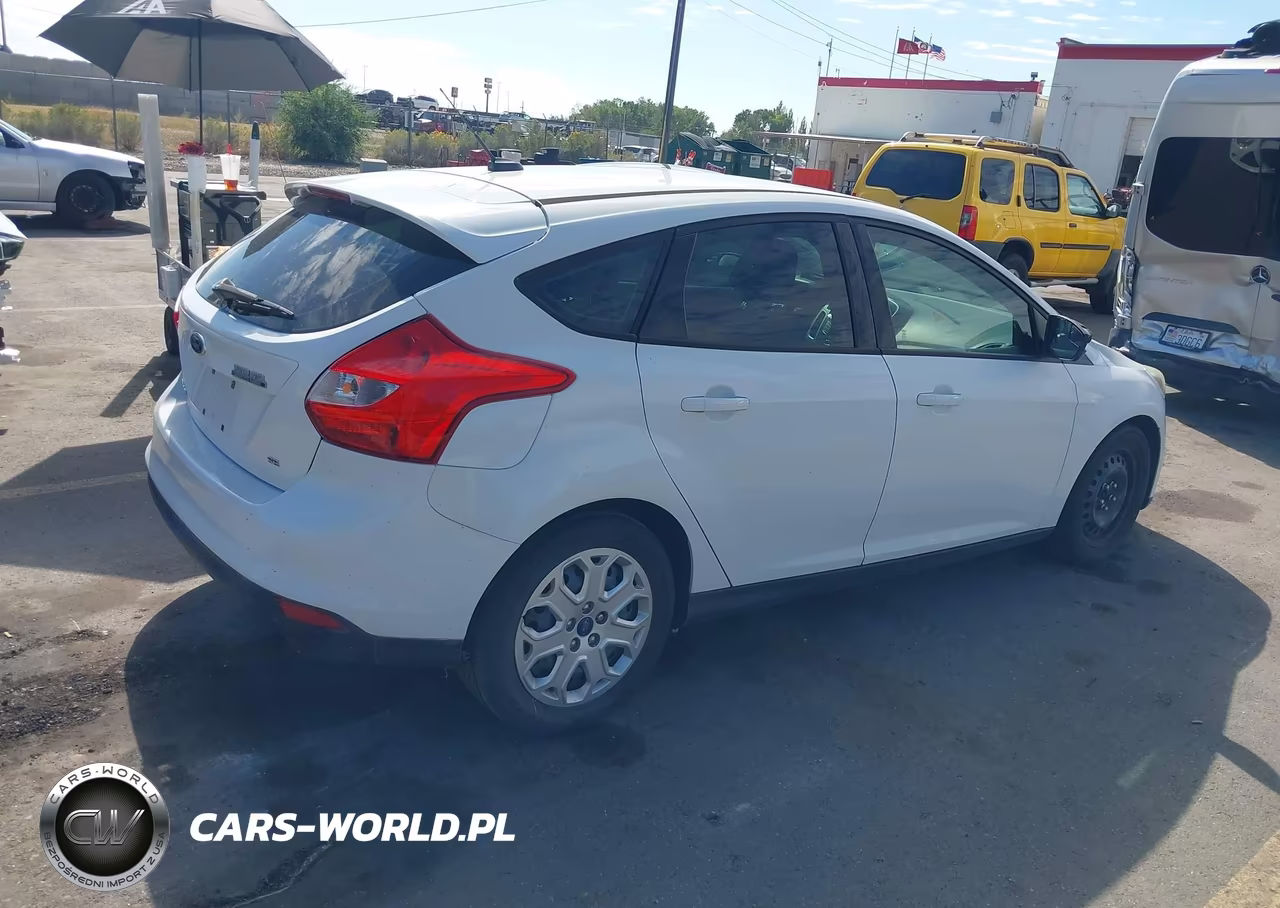 2012 Ford Focus Se VIN:1FAHP3K2XCL197346 - 4