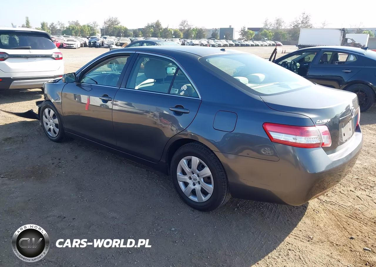 2010 Toyota Camry Le VIN:4T1BF3EK6AU023856 - 3