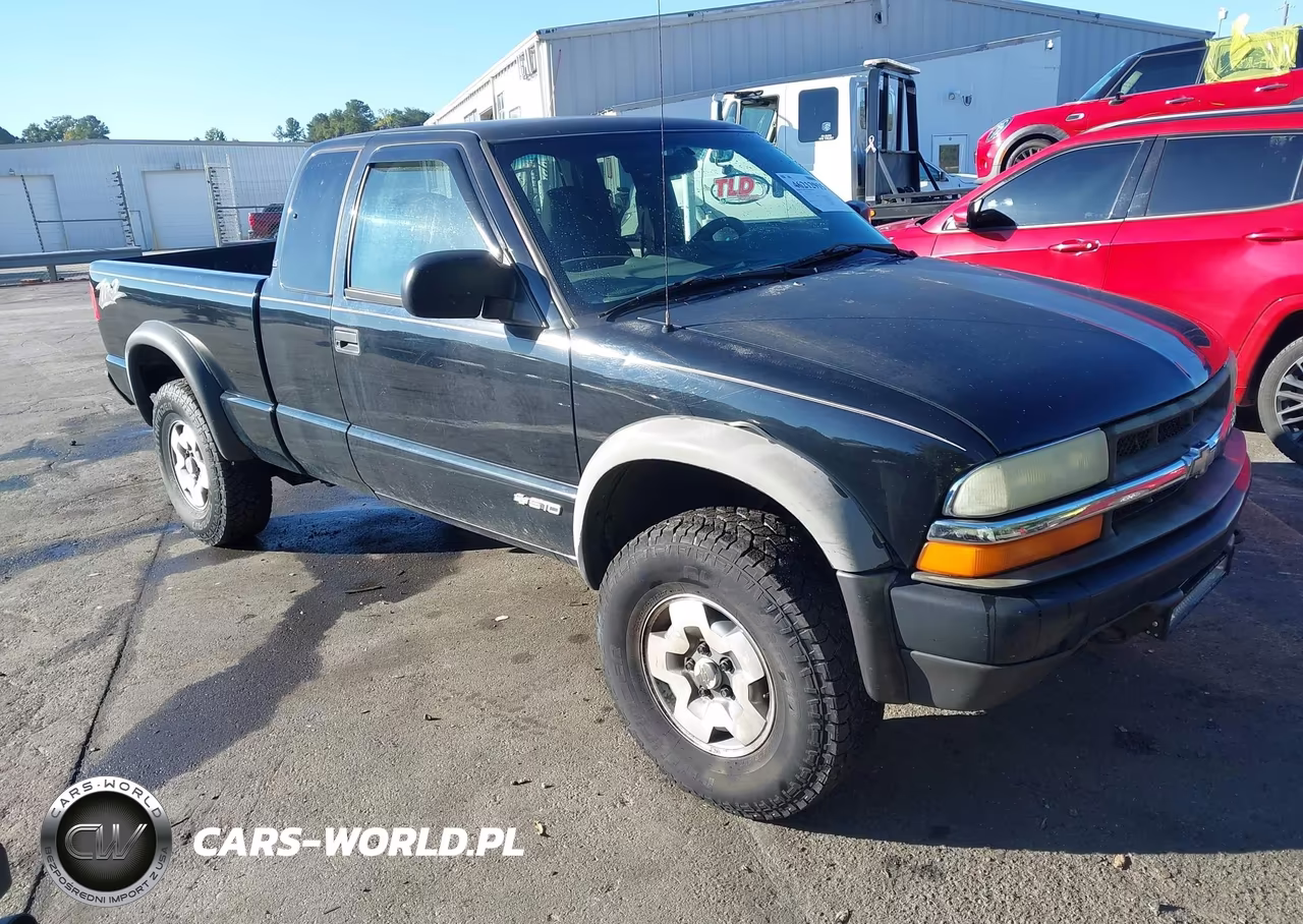 2003 Chevrolet S-10 Ls VIN:1GCCT19XX38241824 - 1