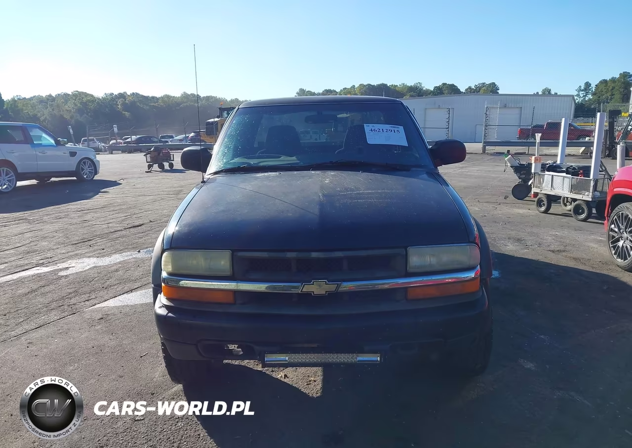 2003 Chevrolet S-10 Ls VIN:1GCCT19XX38241824 - 12