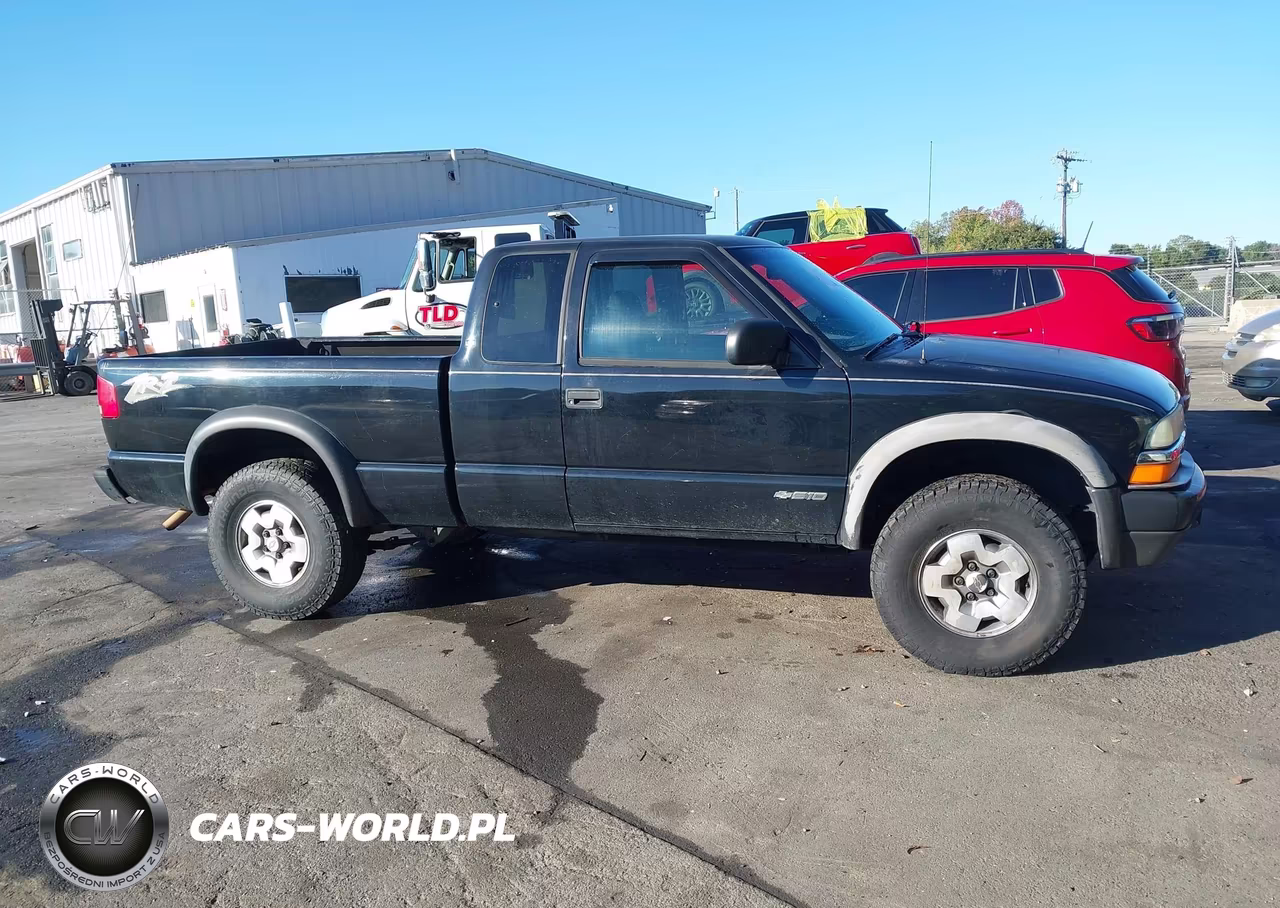 2003 Chevrolet S-10 Ls VIN:1GCCT19XX38241824 - 13