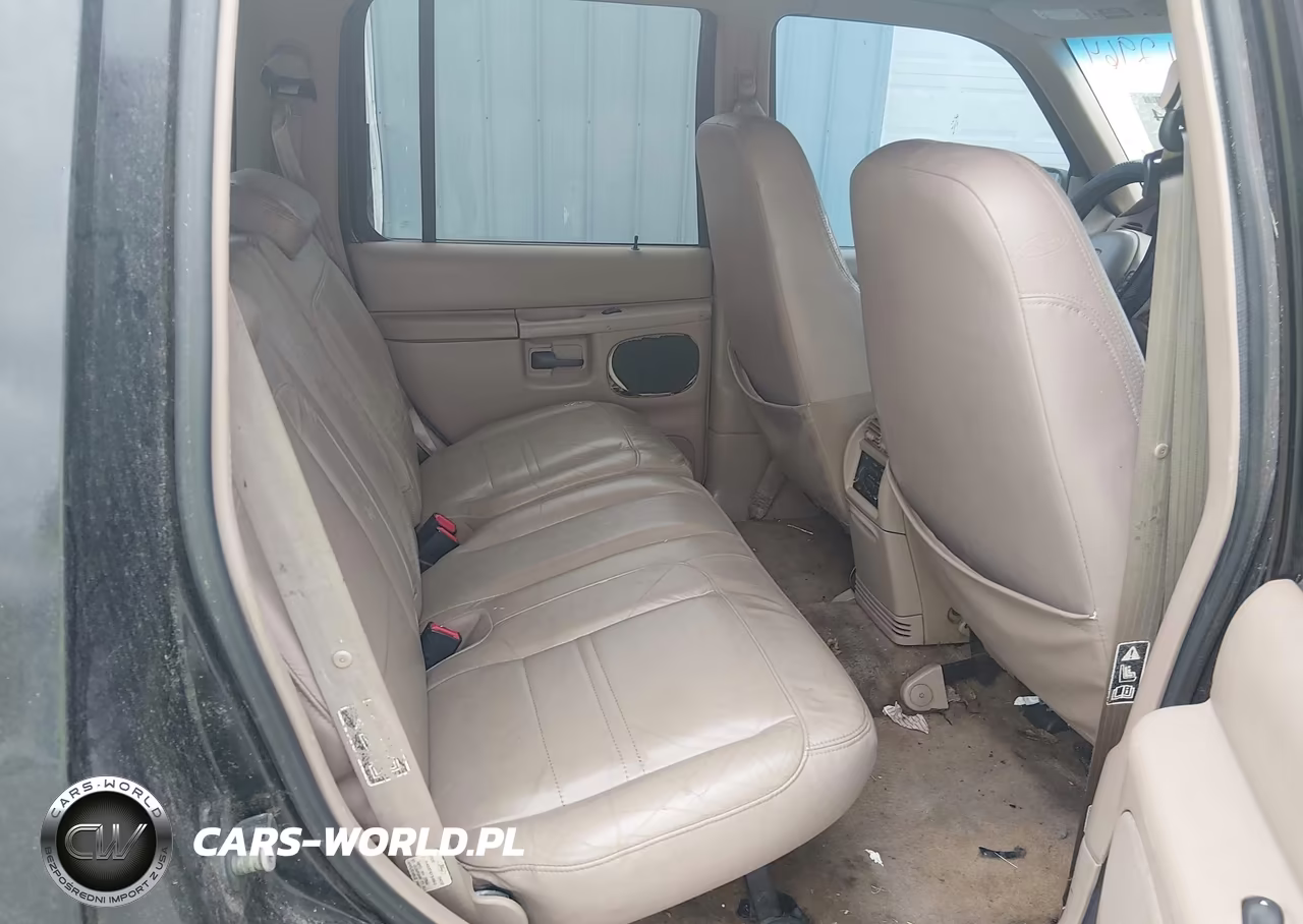 2000 Ford Explorer Eddie Bauer VIN:1FMDU84P7YZB06783 - 8