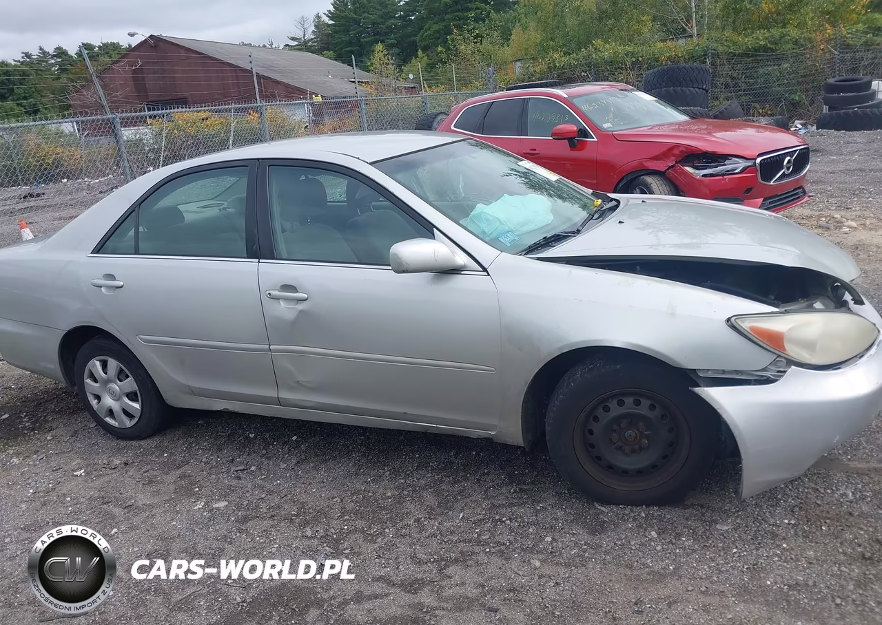 2003 Toyota Camry Le VIN:4T1BE32KX3U146506 - 13
