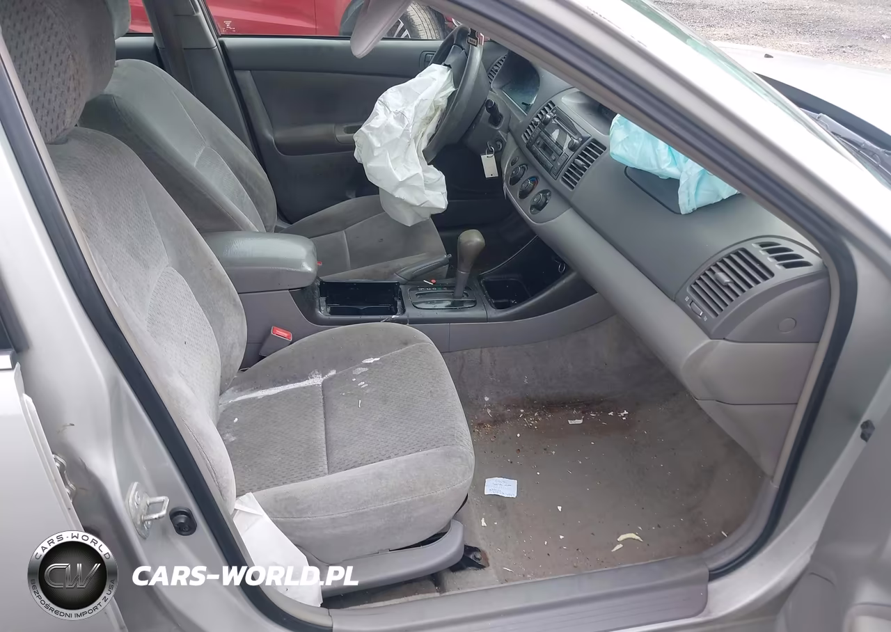 2003 Toyota Camry Le VIN:4T1BE32KX3U146506 - 5