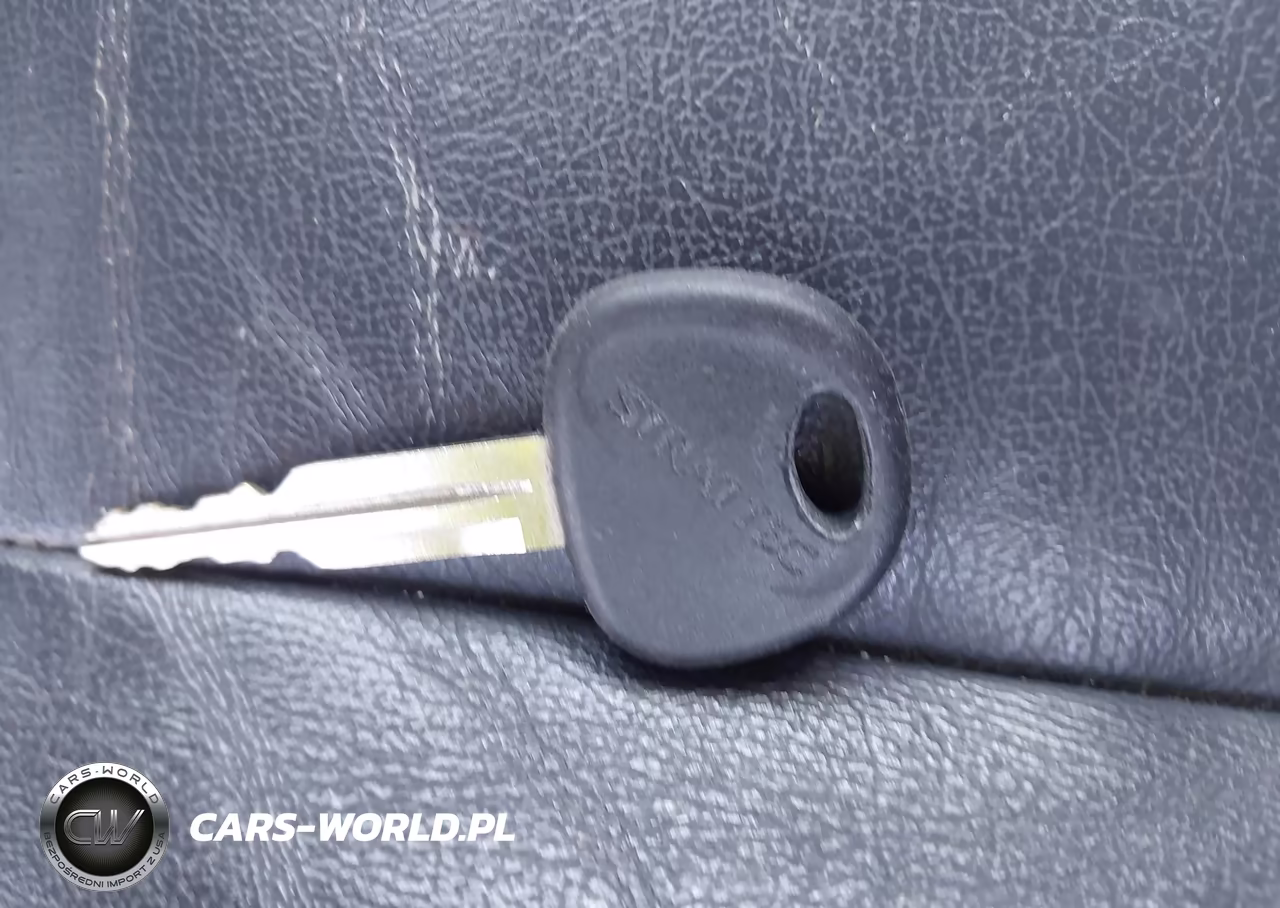 2003 Hyundai Elantra Gls-Gt VIN:KMHDN45D73U653861 - 11