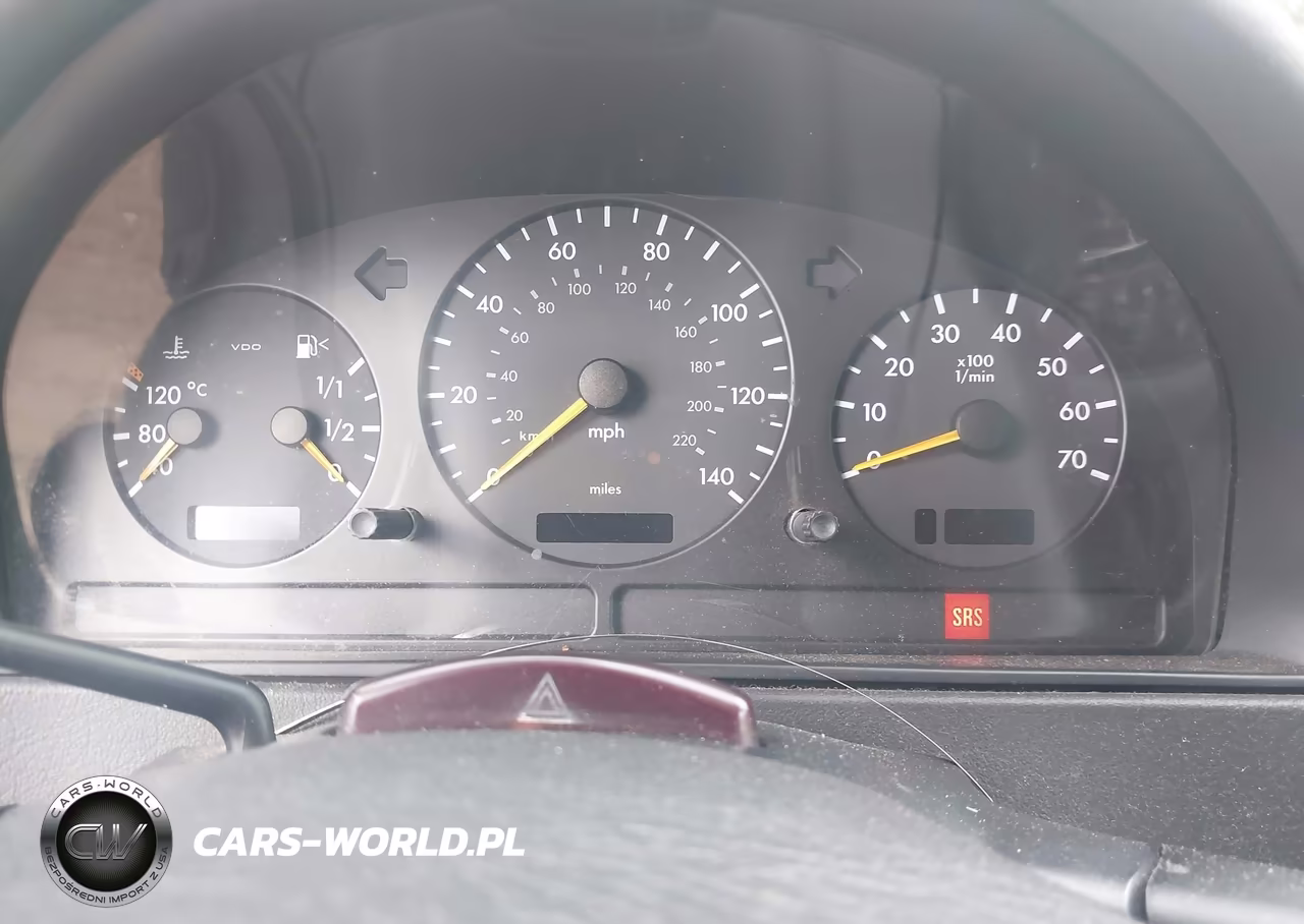 2000 Mercedes-Benz M-Class VIN:4JGAB72E0YA209496 - 7