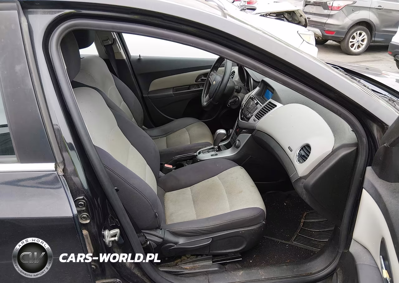 2012 Chevrolet Cruze Ls VIN:1G1PC5SH5C7398834 - 5