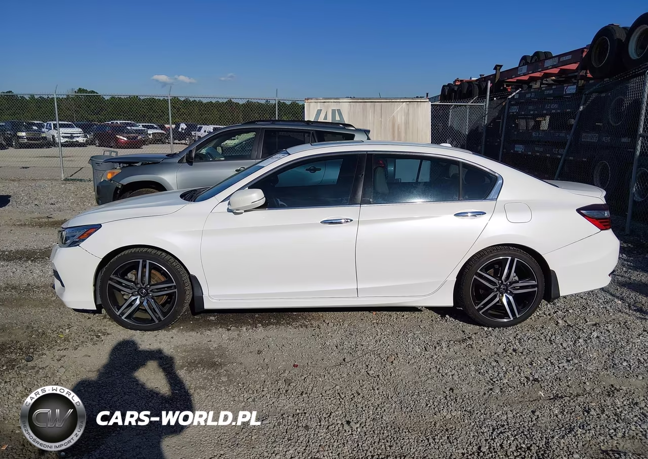 2017 Honda Accord Touring V6 VIN:1HGCR3F93HA023550 - 14