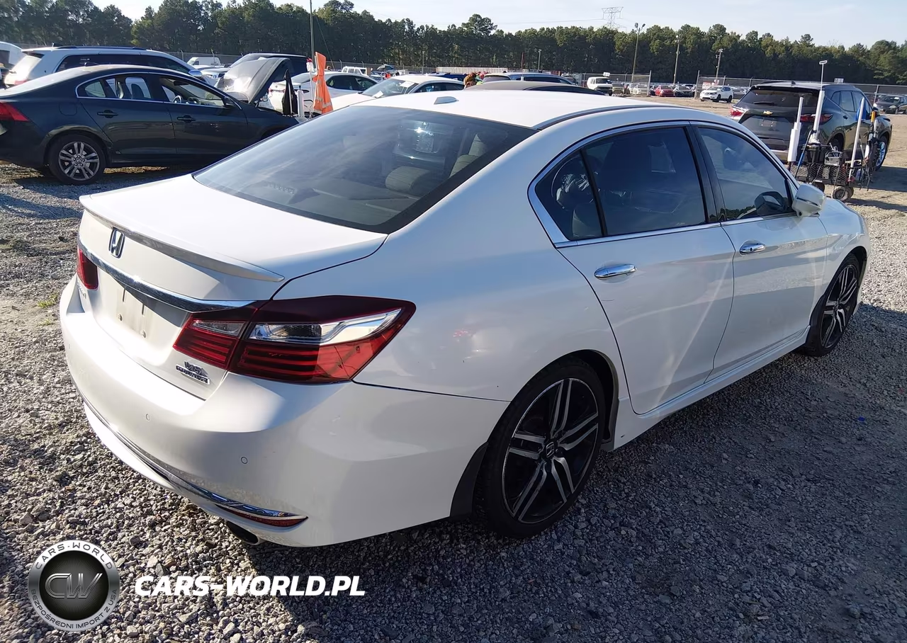 2017 Honda Accord Touring V6 VIN:1HGCR3F93HA023550 - 4