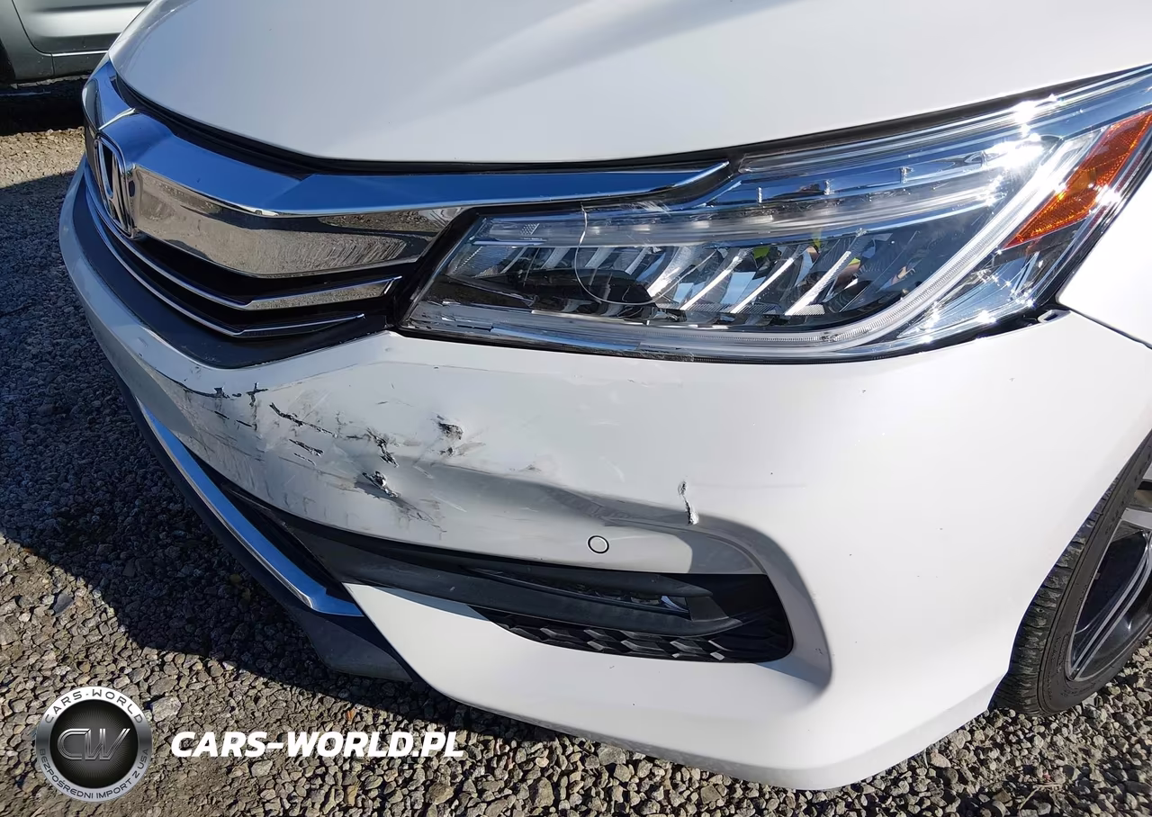 2017 Honda Accord Touring V6 VIN:1HGCR3F93HA023550 - 6