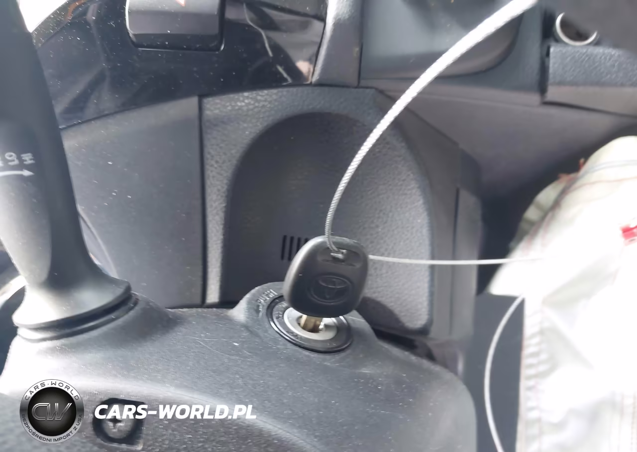 2014 Toyota Corolla L VIN:5YFBURHE3EP155561 - 11
