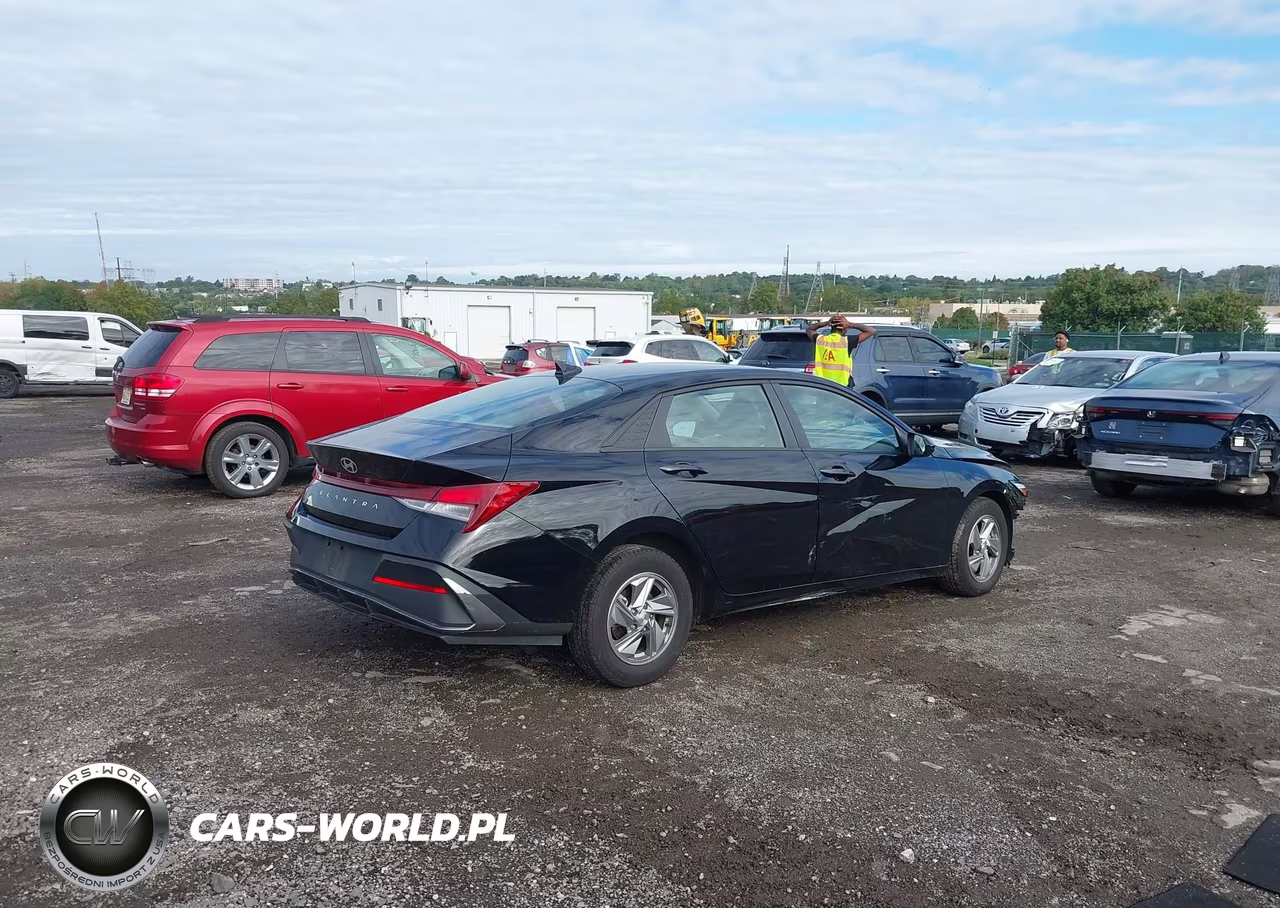 2024 Hyundai Elantra Se VIN:KMHLL4DG2RU835893 - 4