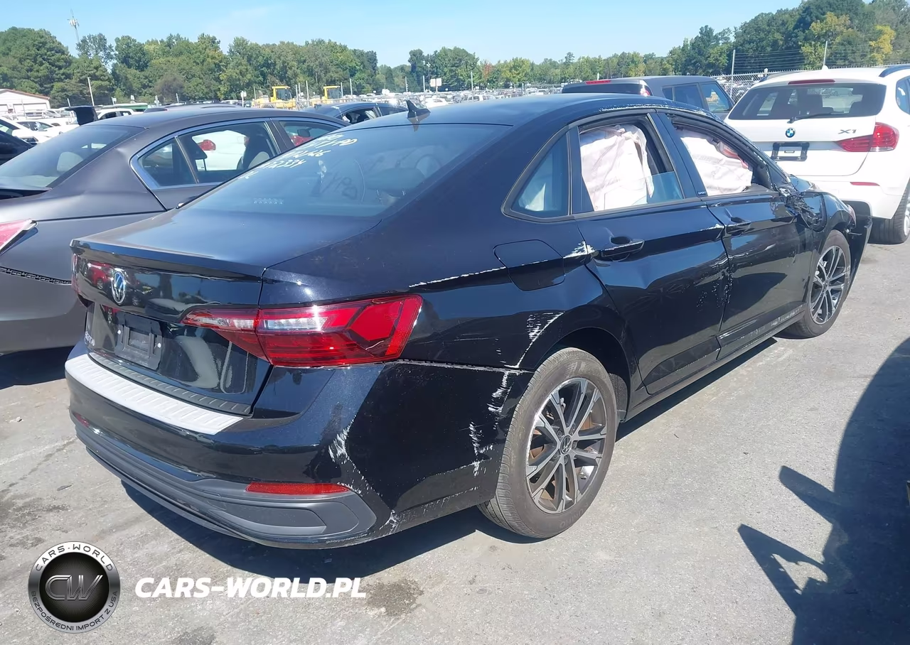 2024 Volkswagen Jetta 1.5T Sport VIN:3VWBM7BU7RM038922 - 4