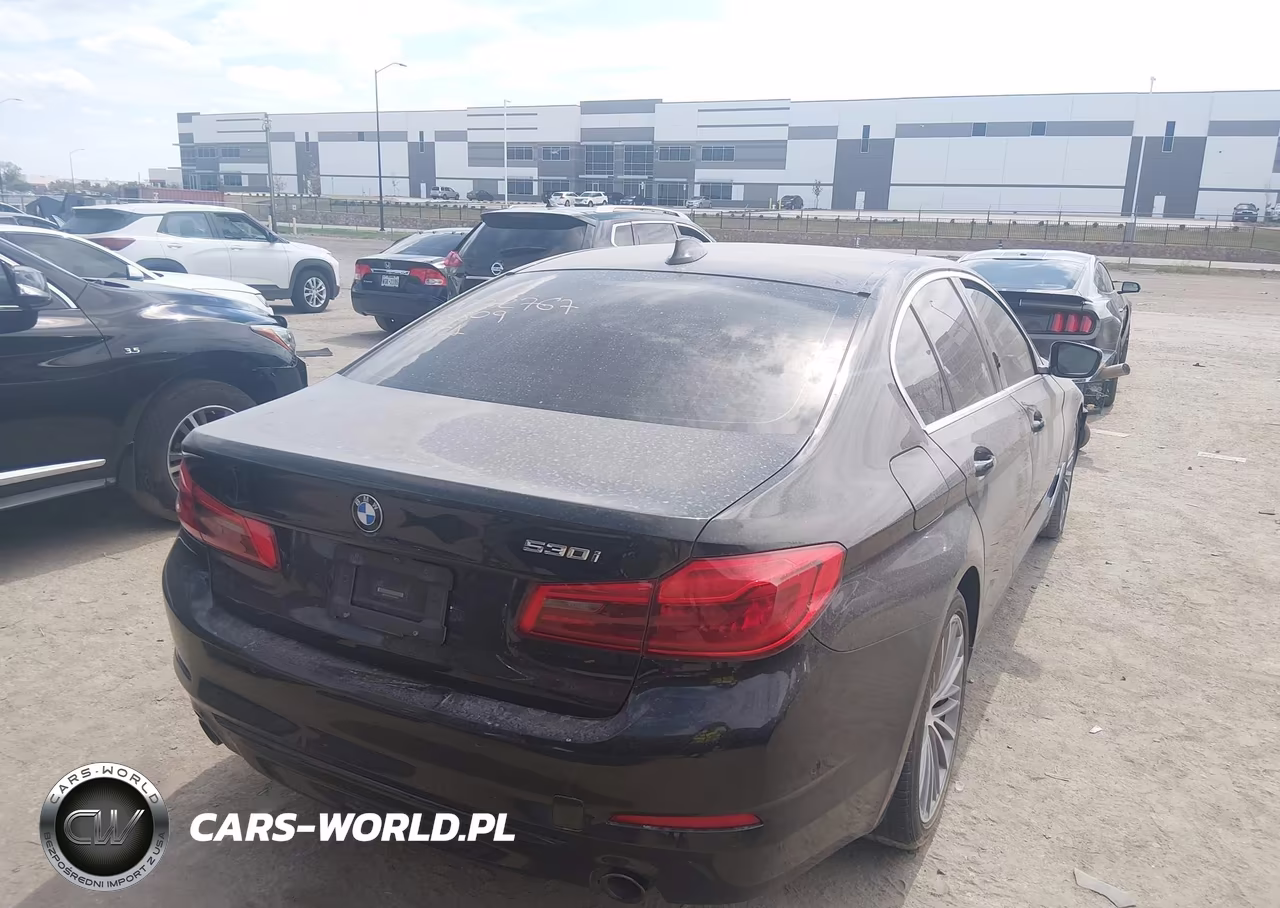 2019 BMW 530I VIN:WBAJA5C51KWW05809 - 4