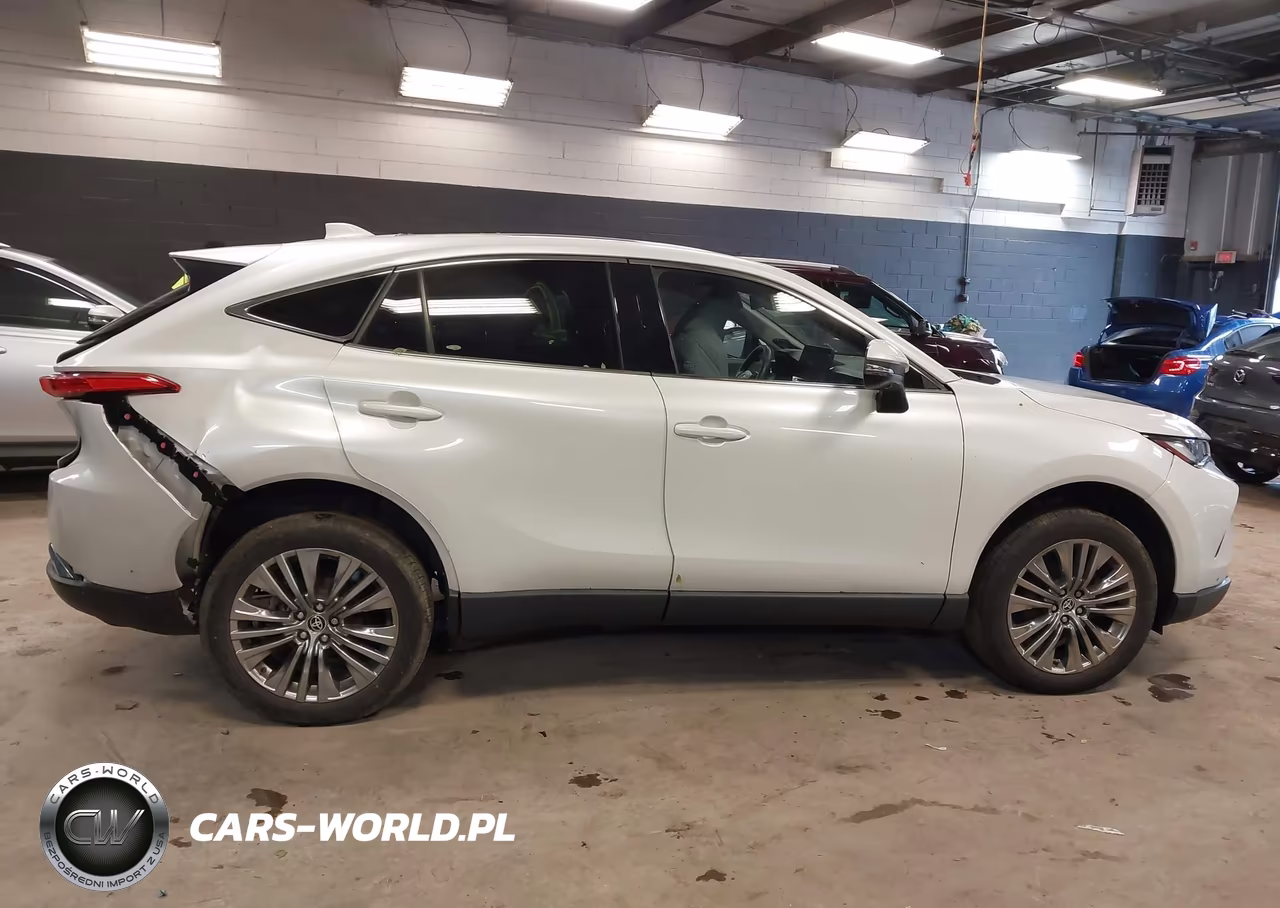 2023 Toyota Venza Limited VIN:JTEAAAAH6PJ132479 - 13