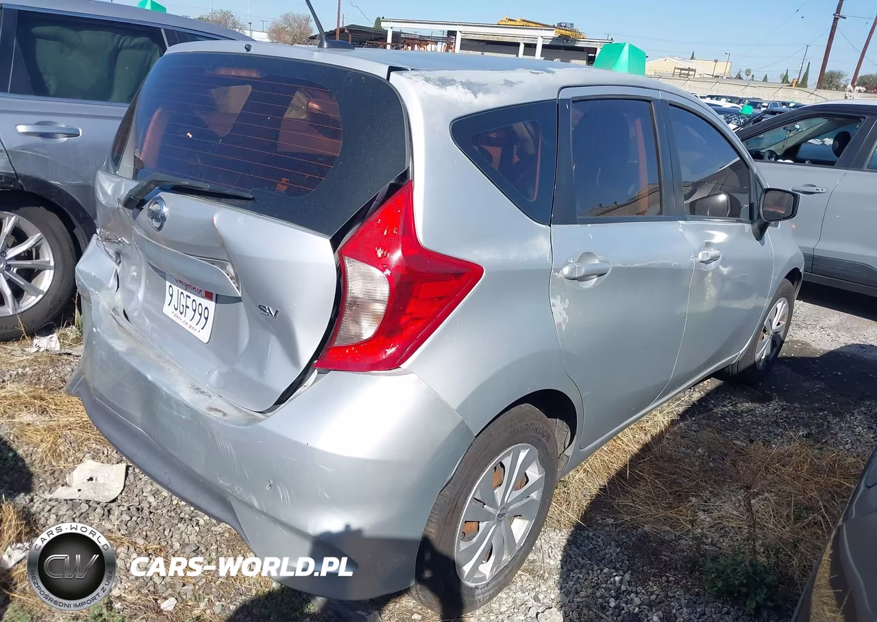 2017 Nissan Versa Note Sv VIN:3N1CE2CP1HL359443 - 4