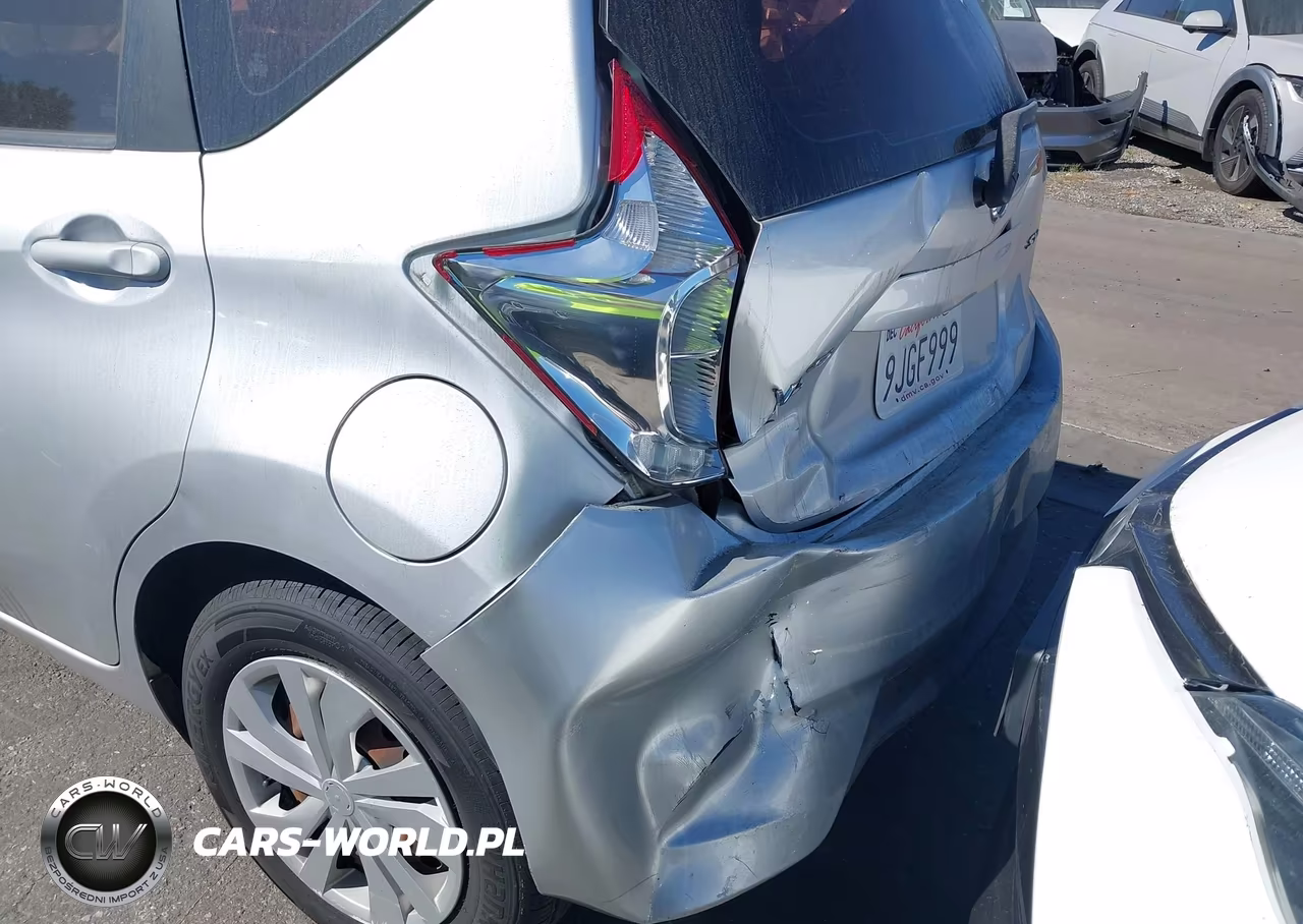 2017 Nissan Versa Note Sv VIN:3N1CE2CP1HL359443 - 6