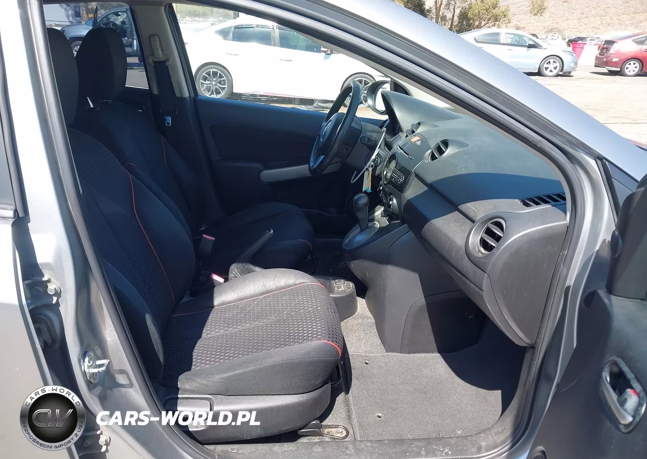 2013 Mazda Mazda2 Touring VIN:JM1DE1LZ9D0161181 - 5