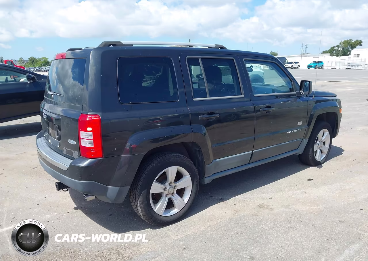 2011 Jeep Patriot Latitude X VIN:1J4NF4GB6BD165107 - 4