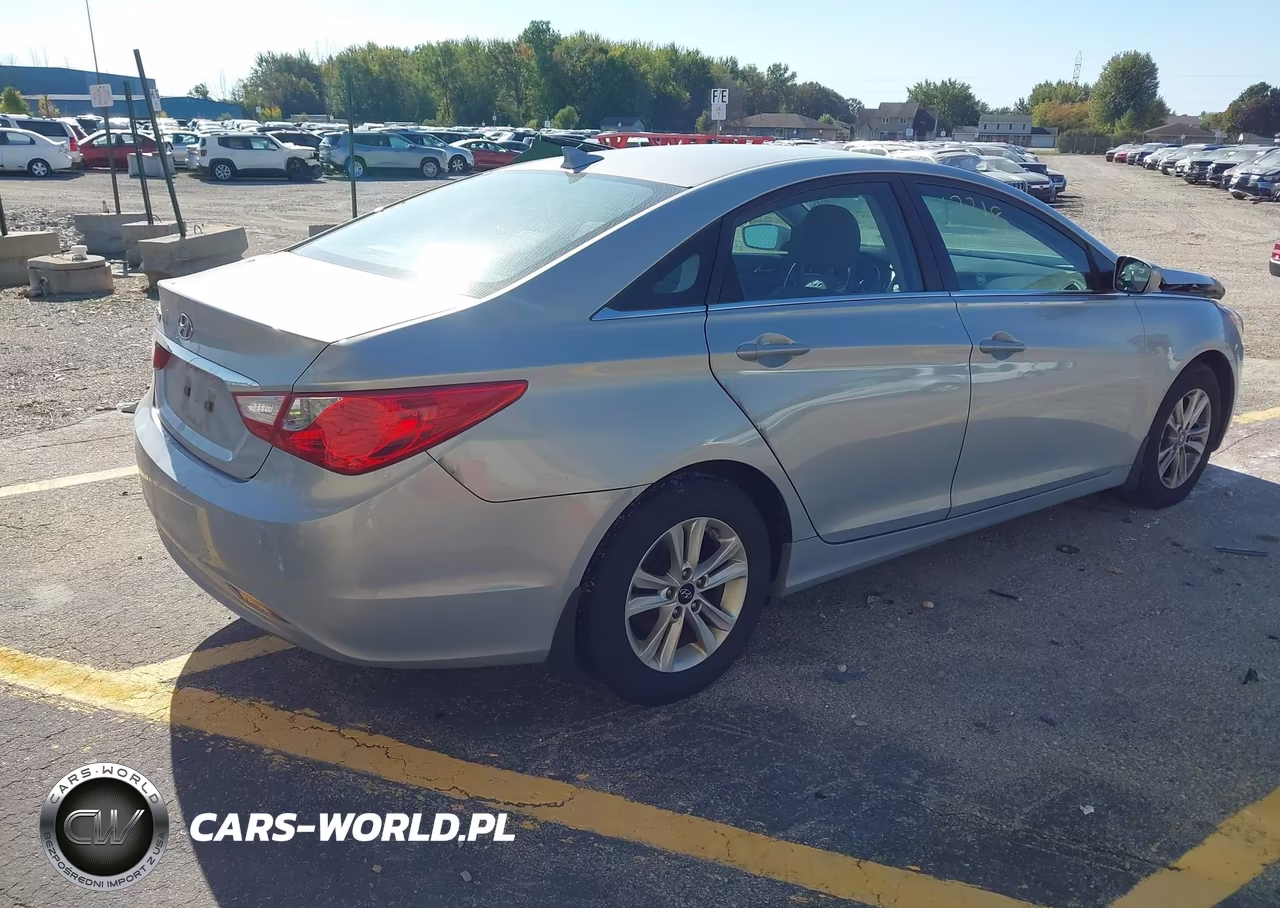 2013 Hyundai Sonata Gls VIN:5NPEB4AC0DH773639 - 4