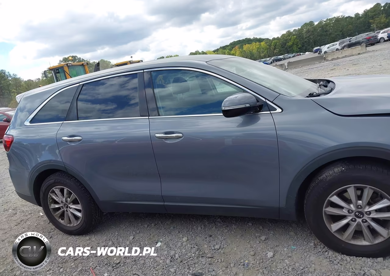 2020 Kia Sorento L-Lx VIN:5XYPG4A33LG628448 - 13