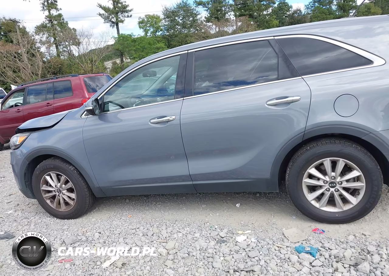 2020 Kia Sorento L-Lx VIN:5XYPG4A33LG628448 - 14
