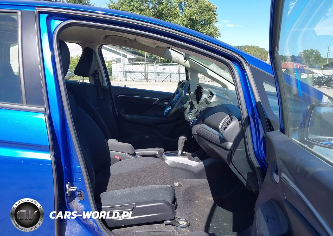 2017 Honda Fit Lx VIN:JHMGK5H5XHS006067 - 5