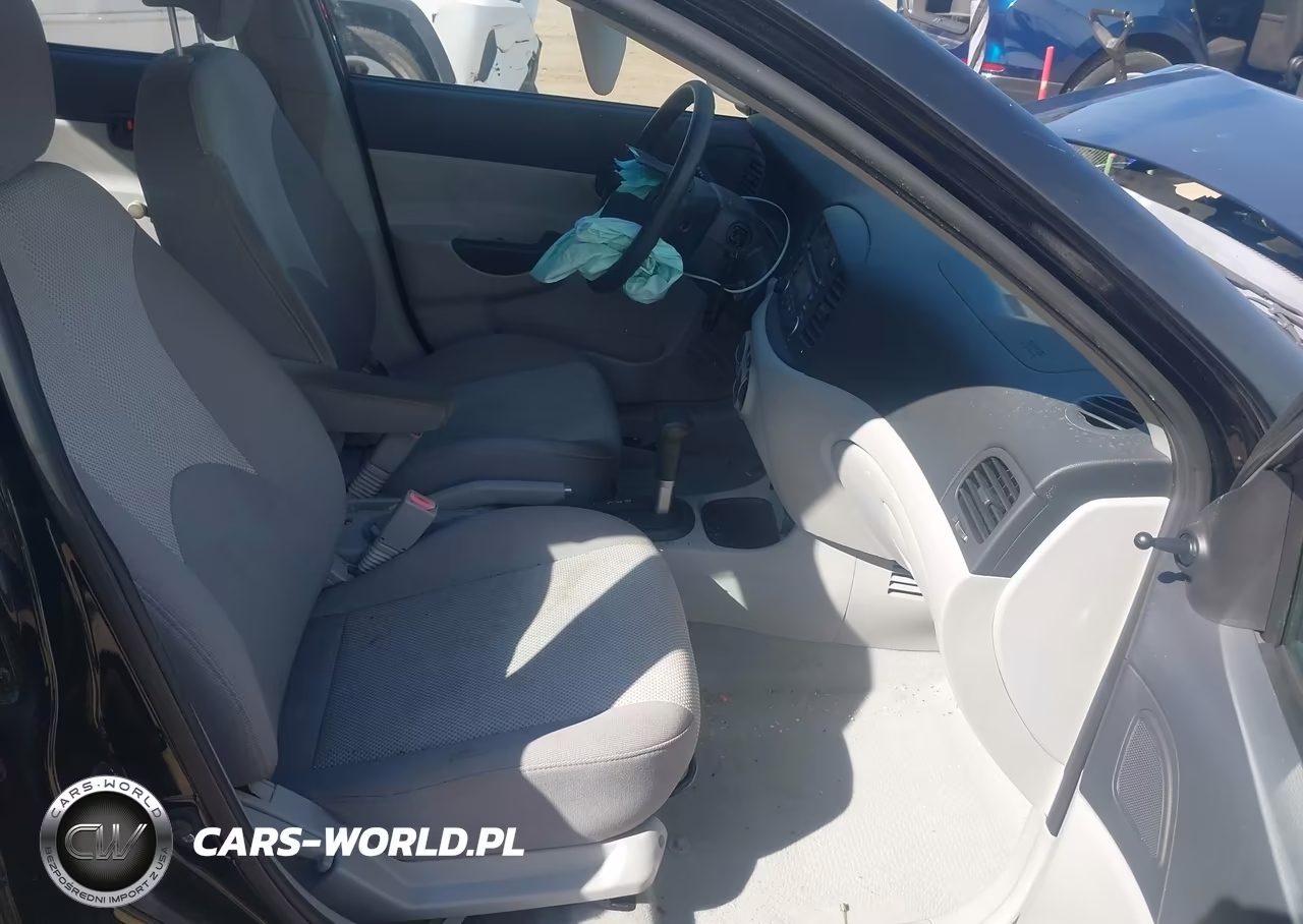 2007 Hyundai Accent Gls VIN:KMHCN46C47U165796 - 5