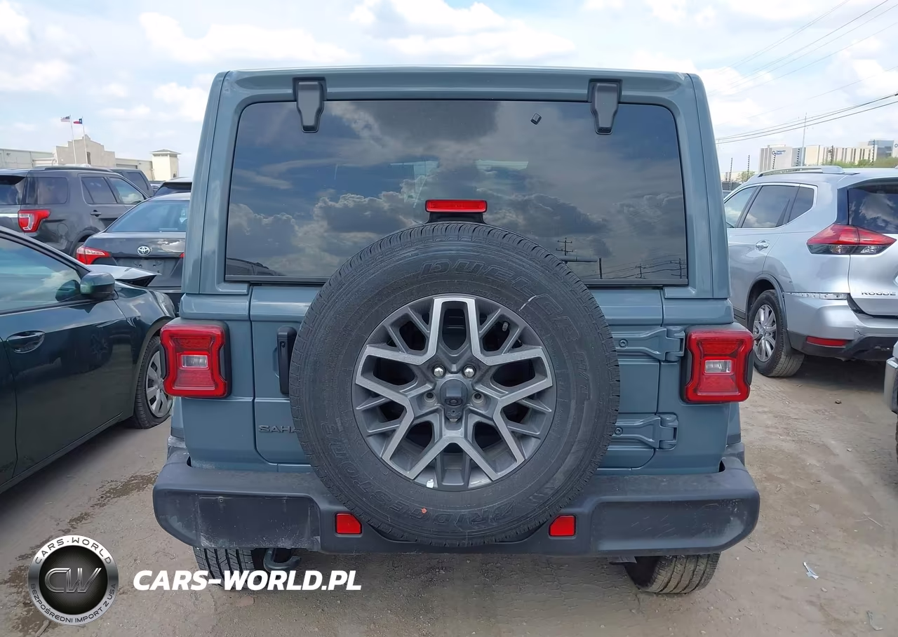 2026 Jeep Wrangler Sahara 4X4 VIN:1C4PJXEN6TW178327 - 16