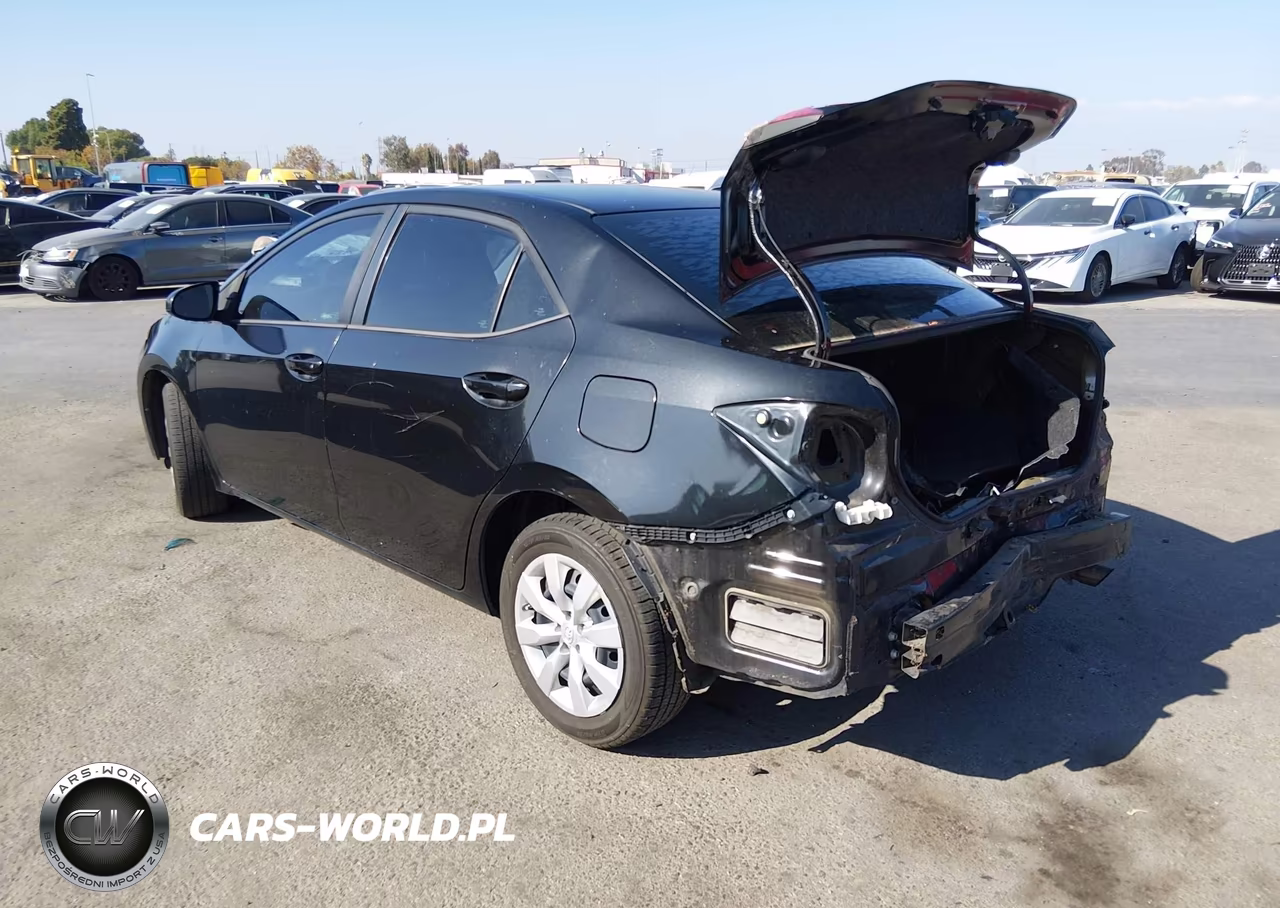 2016 Toyota Corolla Le VIN:5YFBURHE4GP448677 - 3