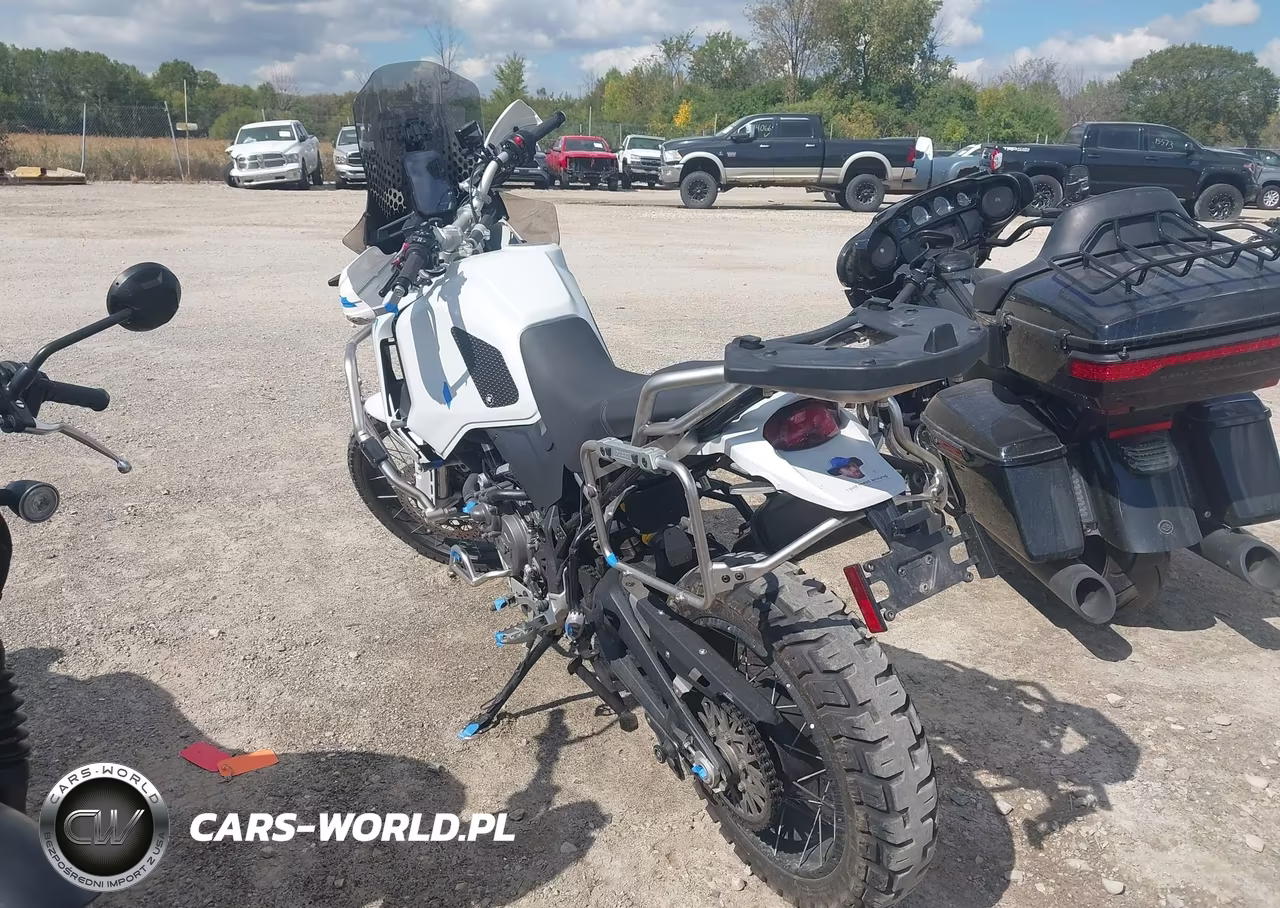 2023 Ducati Desert X VIN:ZDMXANDT0PB001424 - 3