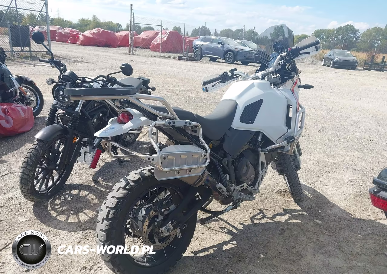 2023 Ducati Desert X VIN:ZDMXANDT0PB001424 - 4