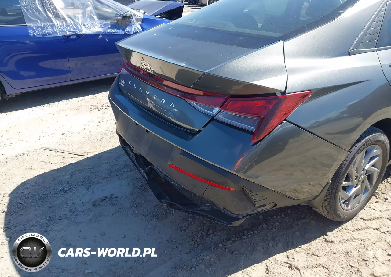 2024 Hyundai Elantra Sel VIN:KMHLM4DGXRU834245 - 17