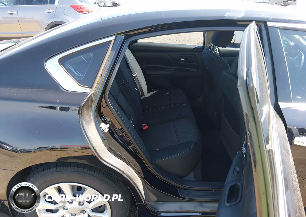 2017 Nissan Altima 2.5 S VIN:1N4AL3AP4HC260863 - 8