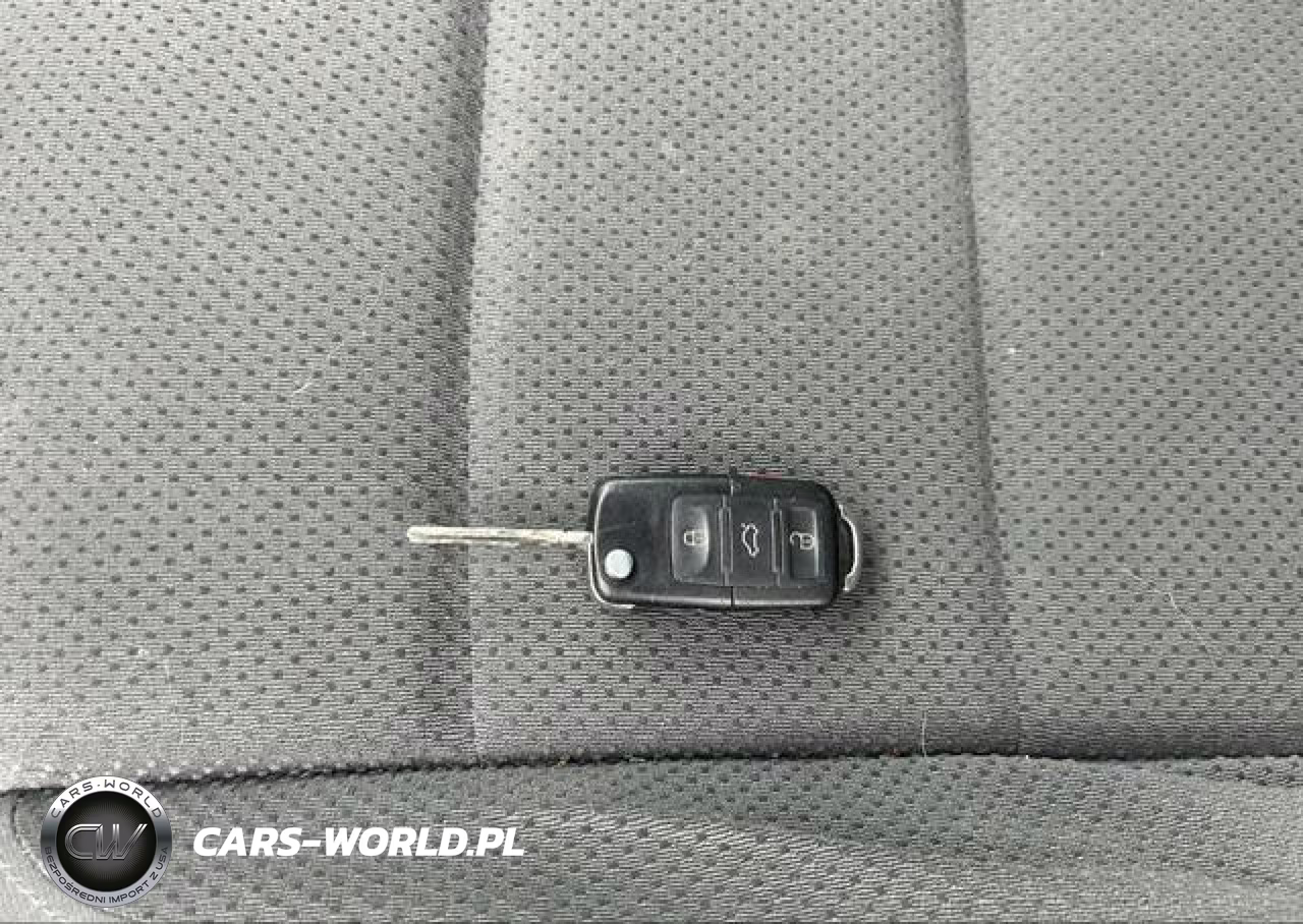 2008 Volkswagen Rabbit S VIN:WVWDA71K68W087094 - 11