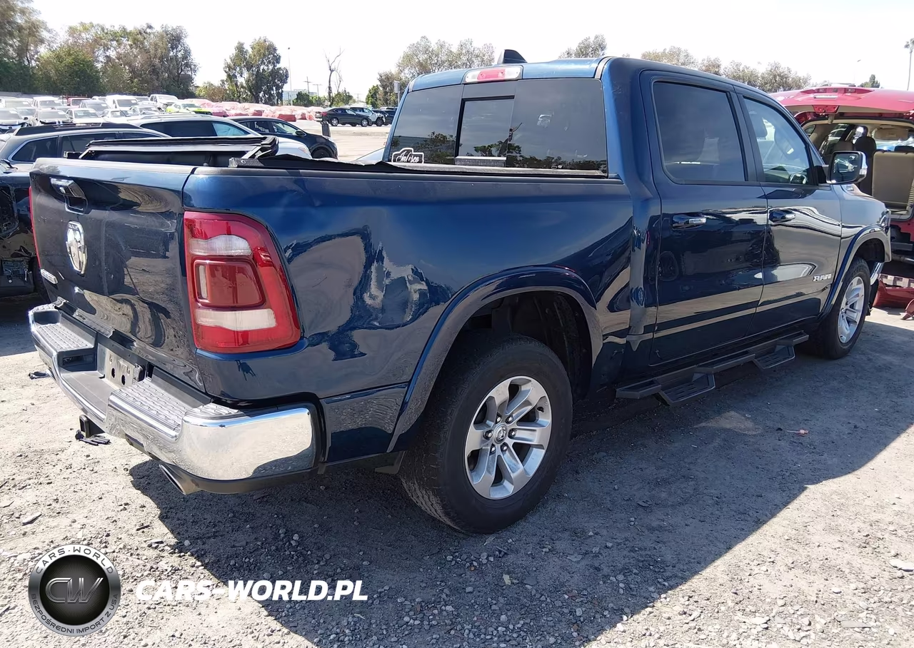 2022 Ram 1500 Laramie VIN:1C6RREJT5NN359123 - 4