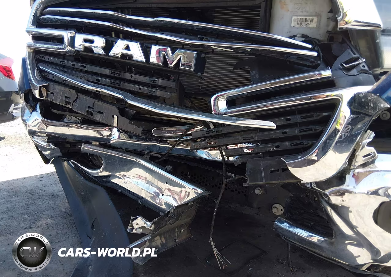 2022 Ram 1500 Laramie VIN:1C6RREJT5NN359123 - 6
