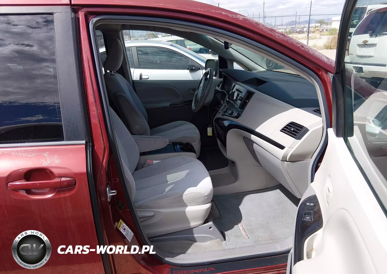 2011 Toyota Sienna Le V6 VIN:5TDKK3DC6BS155404 - 5