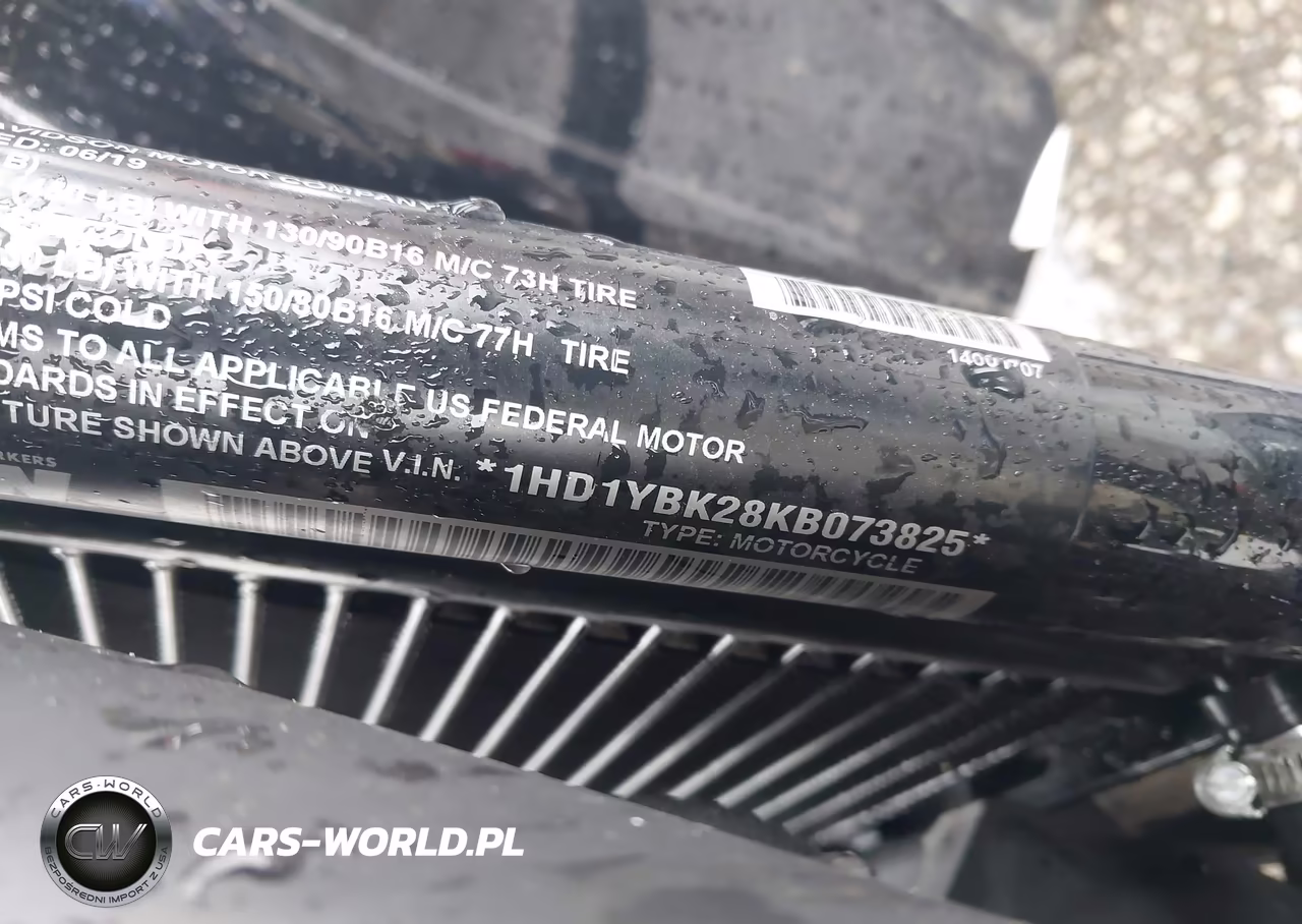2019 Harley-Davidson Flhcs VIN:1HD1YBK28KB073825 - 10